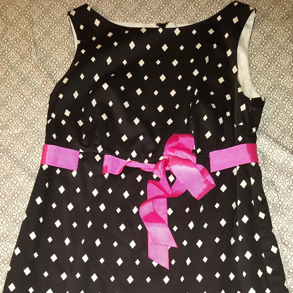 Diamond Patterned Sleeveless Black Dress